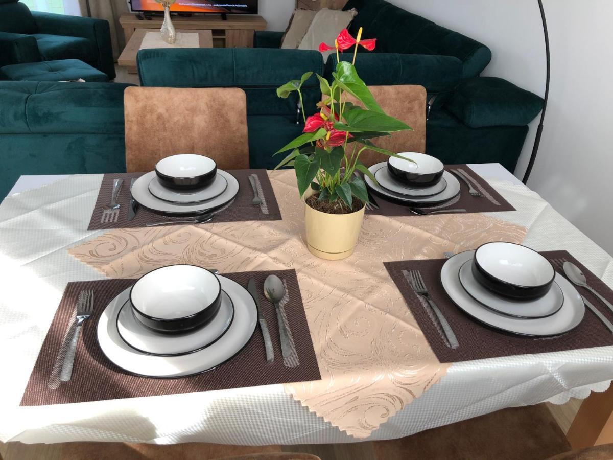 Tatra Billetee Apartman S Luxusnym Vyhladom Na Vysoketatry A Sukromnym Wellness Poprad Exterior foto
