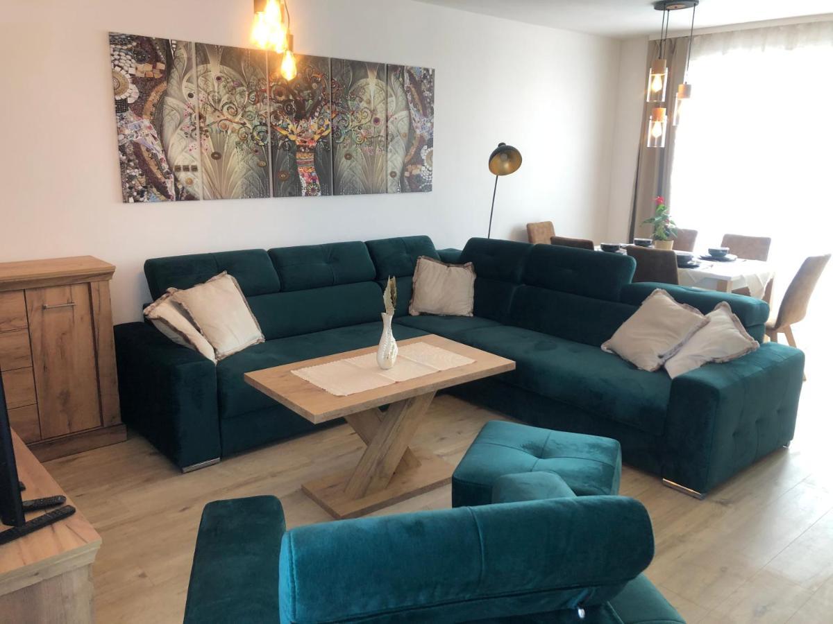 Tatra Billetee Apartman S Luxusnym Vyhladom Na Vysoketatry A Sukromnym Wellness Poprad Exterior foto