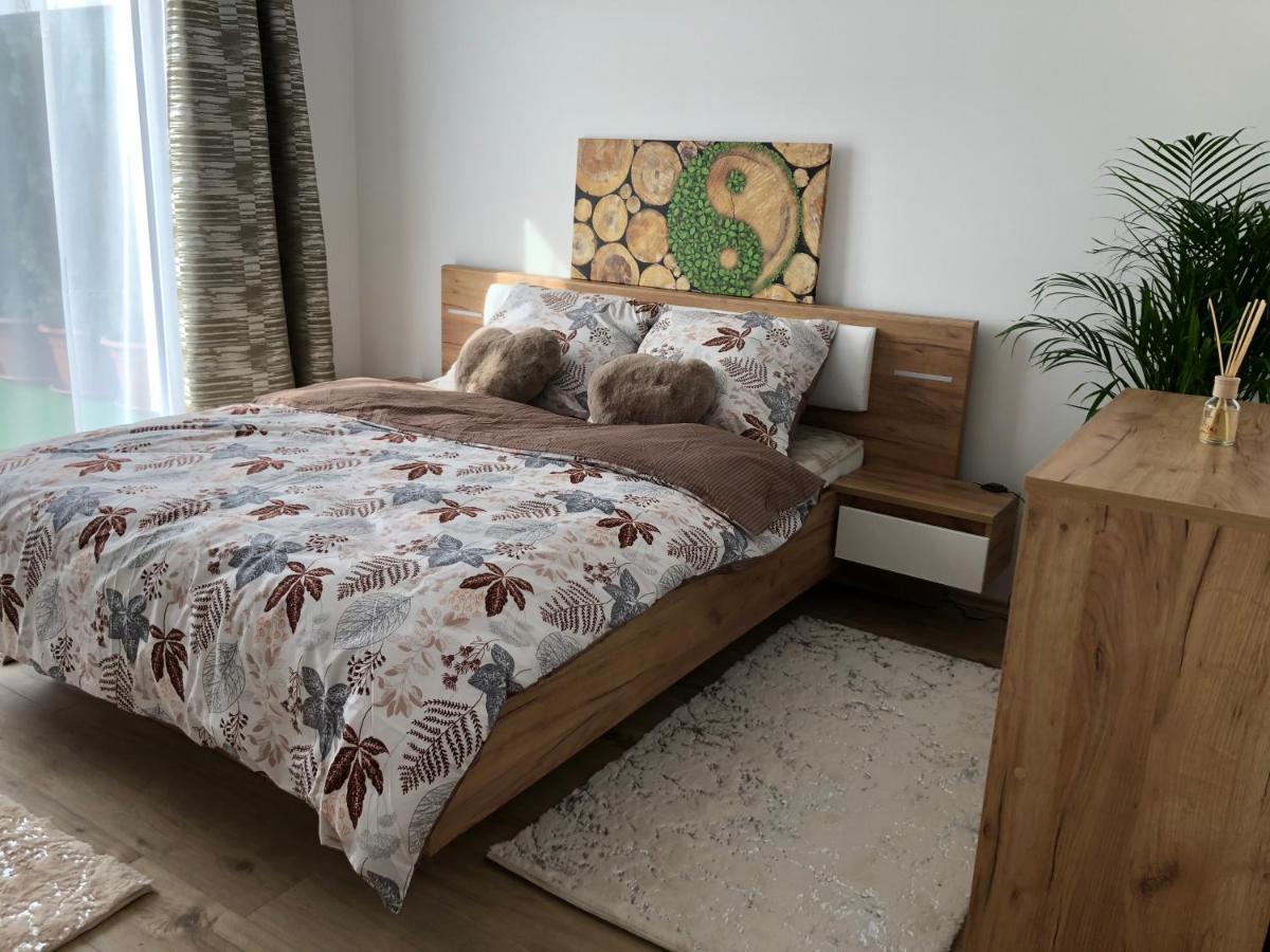 Tatra Billetee Apartman S Luxusnym Vyhladom Na Vysoketatry A Sukromnym Wellness Poprad Exterior foto