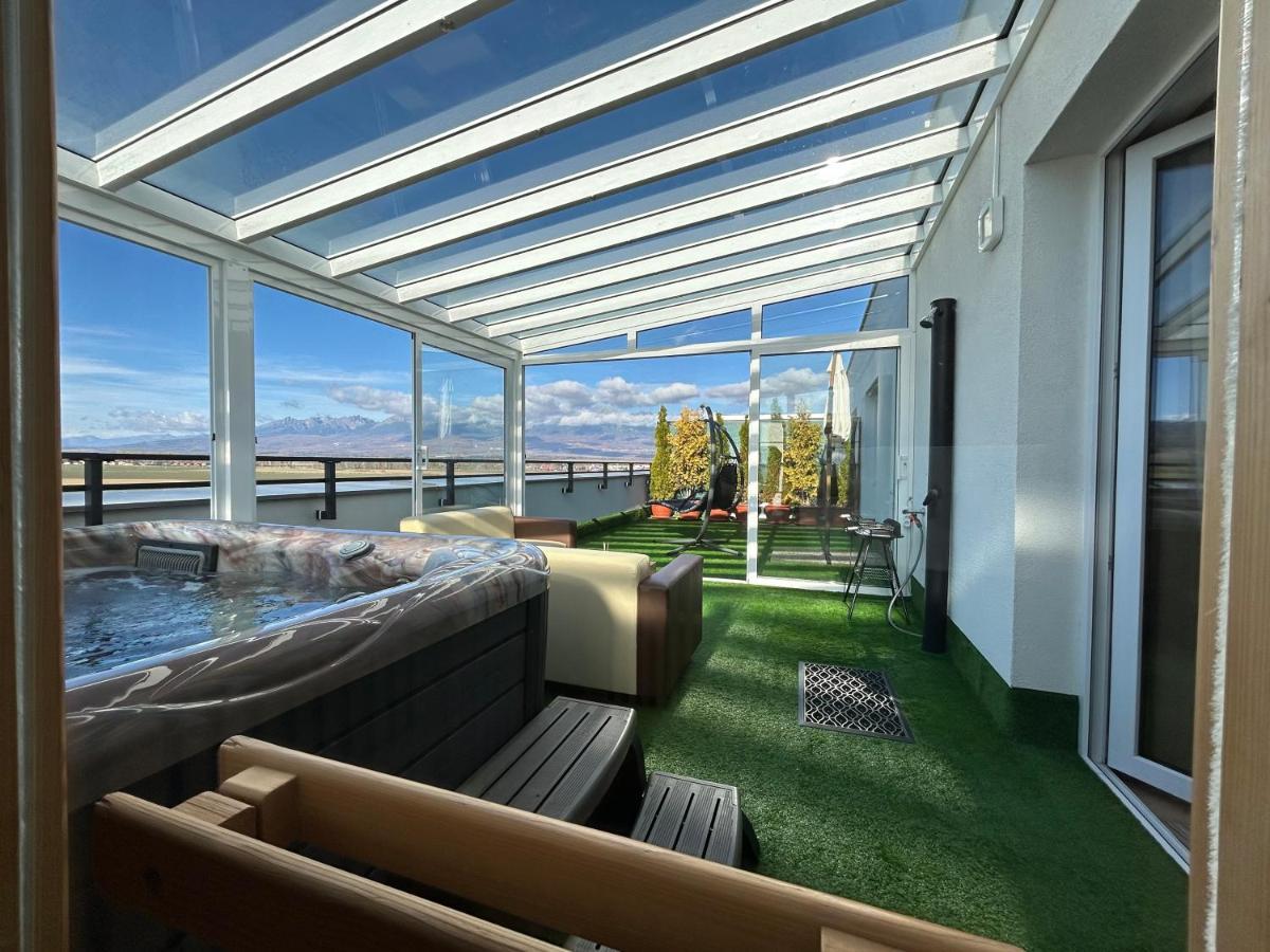 Tatra Billetee Apartman S Luxusnym Vyhladom Na Vysoketatry A Sukromnym Wellness Poprad Exterior foto