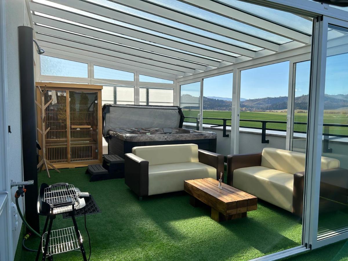 Tatra Billetee Apartman S Luxusnym Vyhladom Na Vysoketatry A Sukromnym Wellness Poprad Exterior foto